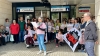 Foto 1 - 50 vecinos de Arcos se concentran frente al centro de salud para pedir una sanidad integral en el medio rural