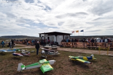 Foto 6 - Fotos: Acrobacias en los cielos sorianos con el Festival de Aeromodelismo