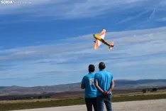 Foto 18 - Fotos: Acrobacias en los cielos sorianos con el Festival de Aeromodelismo