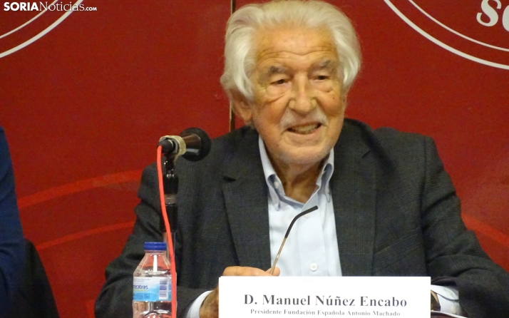 Manuel Núñez Encabo, durante la presentación del libro. /PC