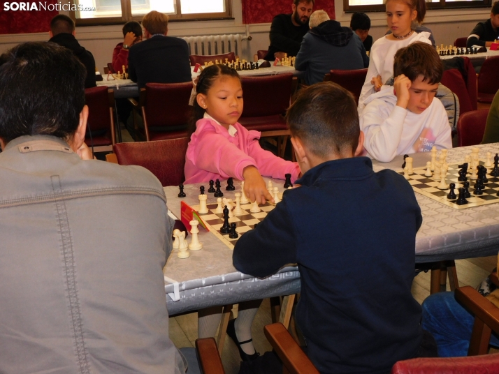 En im&aacute;genes: Los mejores jugadores de ajedrez de la provincia se dan cita en el torneo de San Saturio