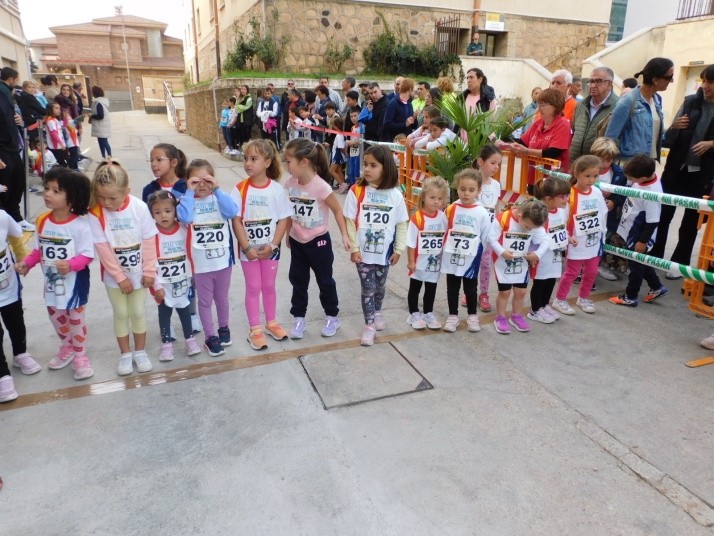 En im&aacute;genes: M&aacute;s de un centenar de j&oacute;venes participan en la Carrera del Pilar