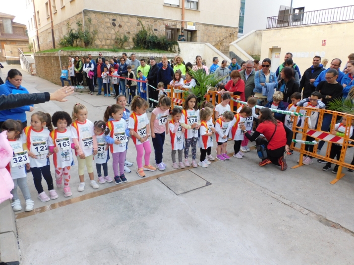 En im&aacute;genes: M&aacute;s de un centenar de j&oacute;venes participan en la Carrera del Pilar