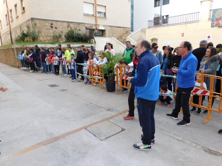 En im&aacute;genes: M&aacute;s de un centenar de j&oacute;venes participan en la Carrera del Pilar