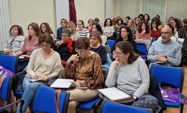 Medio centenar de asistentes en la Subdelegación durante la jornada sobre extranjería focalizada en la mujer