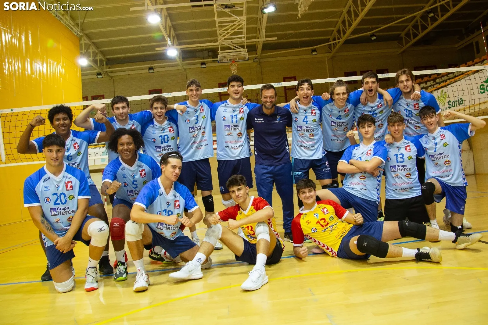 Foto 10 - El nacimiento del nuevo Manu Salvador
