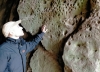 Álvaro Anula en la Cueva de Conquezuela.