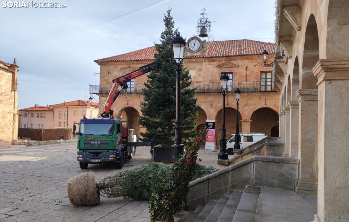 Una imagen de la plaza Mayor este mediodía de martes. /SG