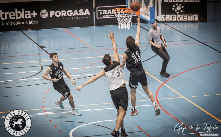 El CSB sella a base de triples su cuarto triunfo de la temporada (96-51)