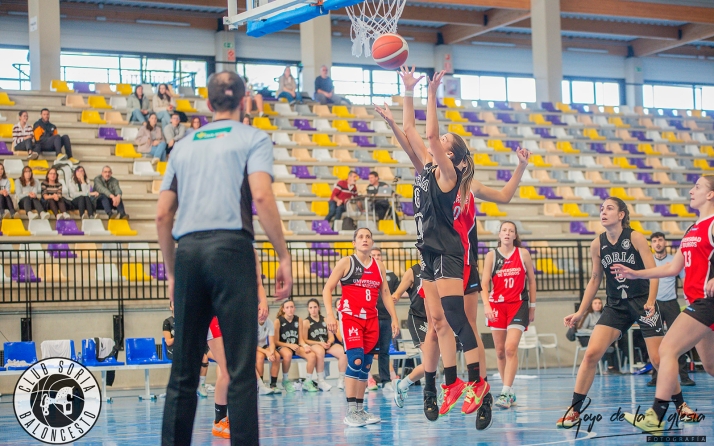 El CSB femenino desaprovecha su ventaja y cae (62-67) ante el Cañadío Santander