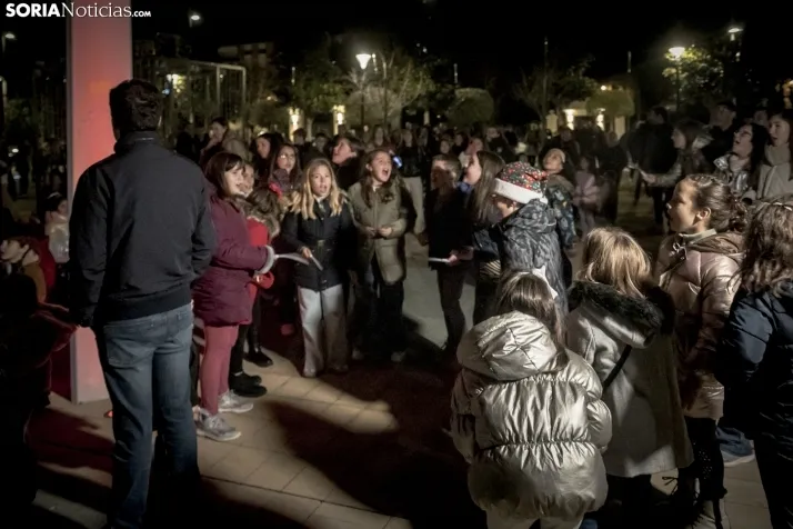 En im&aacute;genes: &Oacute;lvega da comienzo a la Navidad con el encendido de sus luces