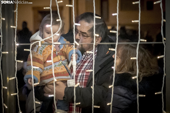 En im&aacute;genes: &Oacute;lvega da comienzo a la Navidad con el encendido de sus luces