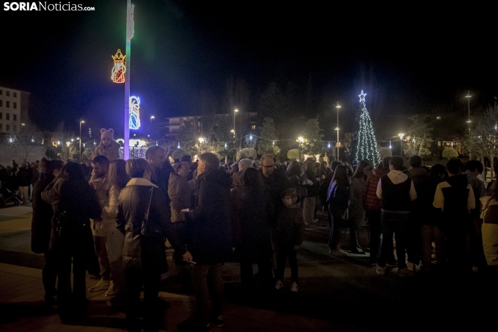 En im&aacute;genes: &Oacute;lvega da comienzo a la Navidad con el encendido de sus luces