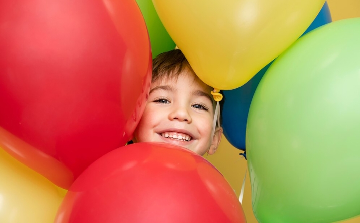 La Peonza celebra el Día de la Infancia con actividades y presenta la programación para Navidad