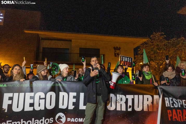 Manifestación PACMA Toro Jubilo./ Viksar Fotografía