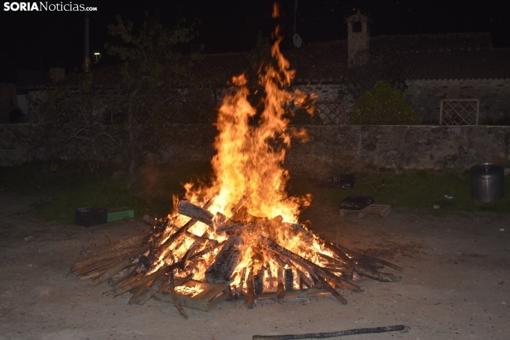 Luminaria en Fuentetoba. 