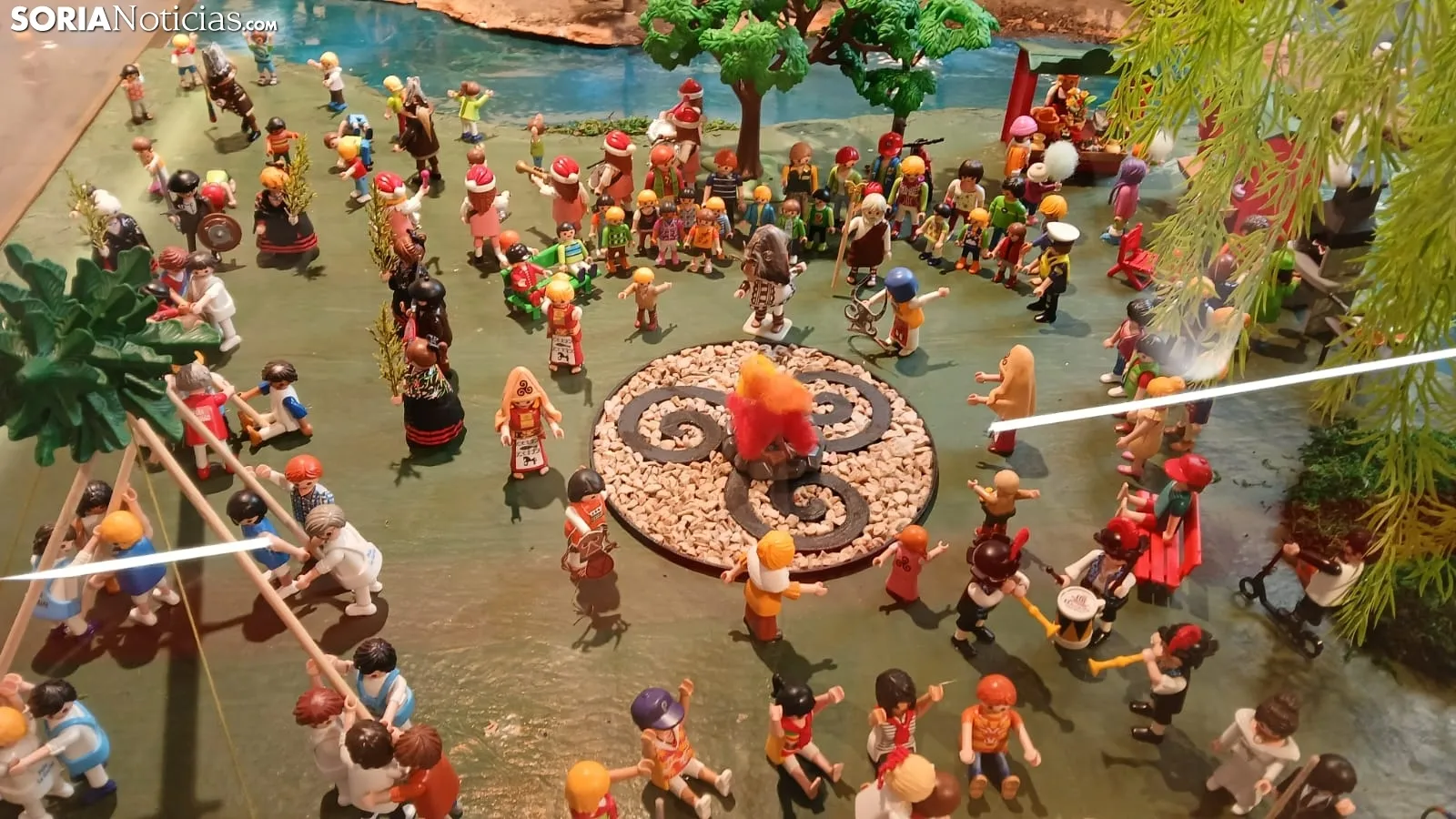 Foto 8 - M&aacute;s de 1.000 mu&ntilde;ecos de Playmobil reviven la cultura soriana en el bel&eacute;n de Garray