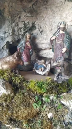 Foto 3 - Golmayo celebra su tradici&oacute;n navide&ntilde;a con la subida del Bel&eacute;n a la cueva
