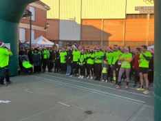 Foto 3 - San Leonardo celebra su II San Silvestre Solidaria con gran participación de los vecinos