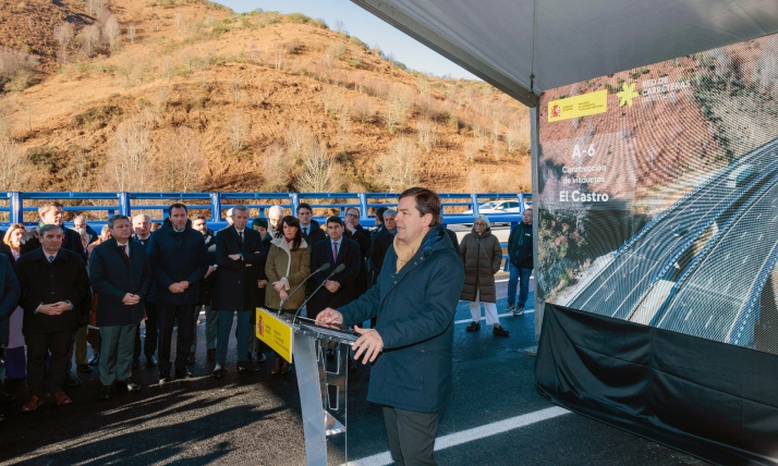 Una imagen del acto de reapertura del Viaducto de 'El Castro', en la A-6. /Jta.