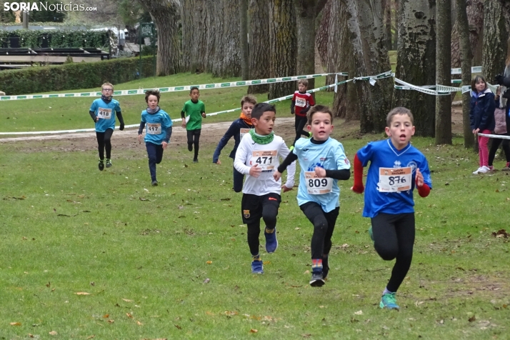 Una de las imágenes que deja el cross de esta mañana de domingo en la alameda de Cervantes. /PC