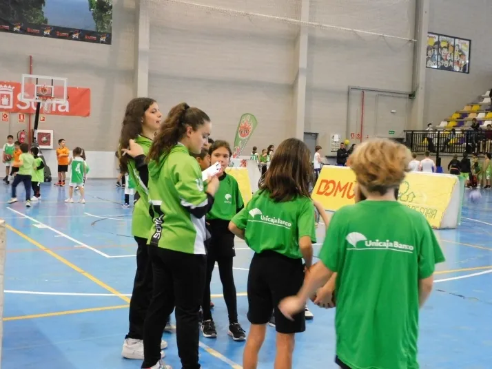 EN FOTOS | Deporte y solidaridad juegan un mismo partido para colaborar con distintas asociaciones