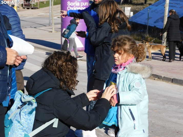 EN FOTOS | Golmayo se adelanta a las fiestas con su divertida carrera por relevos de Navidad