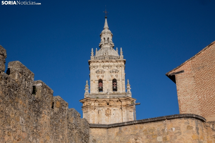 Formalizado el contrato para las obras de emergencia en la torre de la catedral de El Burgo