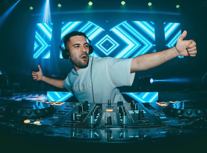 La mejor Nochevieja Universitaria vuelve a Camaretas con uno de los Djs del momento