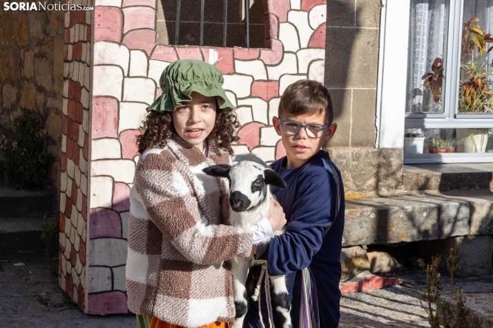 Belén viviente Duruelo de la Sierra 2025./ Viksar Fotografía