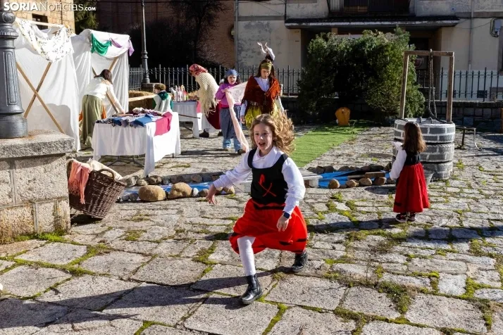 Belén viviente Duruelo de la Sierra 2025./ Viksar Fotografía