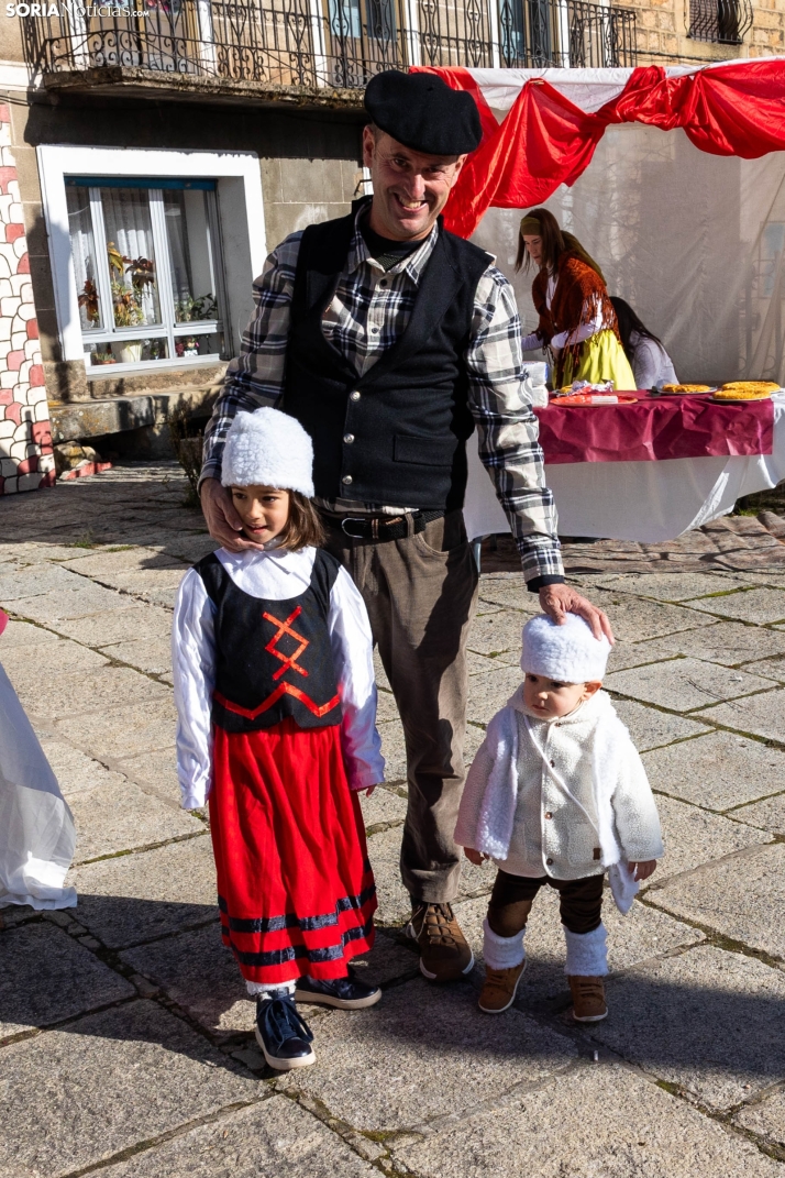 Belén viviente Duruelo de la Sierra 2025./ Viksar Fotografía