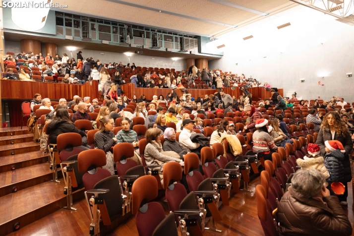 EN FOTOS | La magia de la Navidad llena el Palacio de la Audiencia con el concierto solidario de Cruz Roja