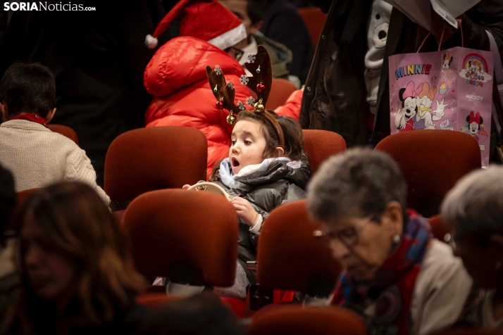 EN FOTOS | La magia de la Navidad llena el Palacio de la Audiencia con el concierto solidario de Cruz Roja