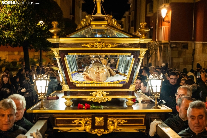 Fotografías solidarias y el primer premio Santiago Gómez Santacruz de la Semana Santa de Soria