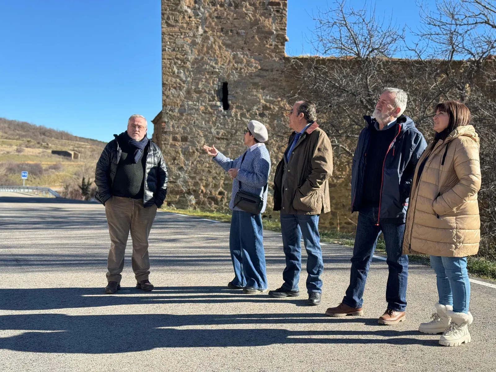Una imagen de la visita oficial a las carreteras en Tierras Altas. /Dip.