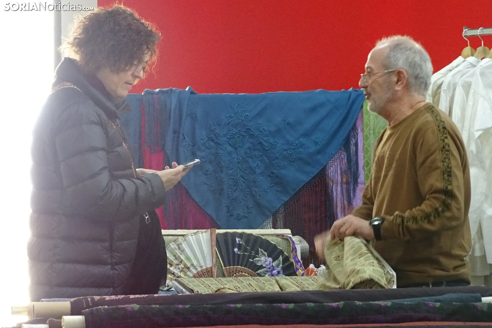 El mercado sobre el vestido tradicional soriano hoy. /PC