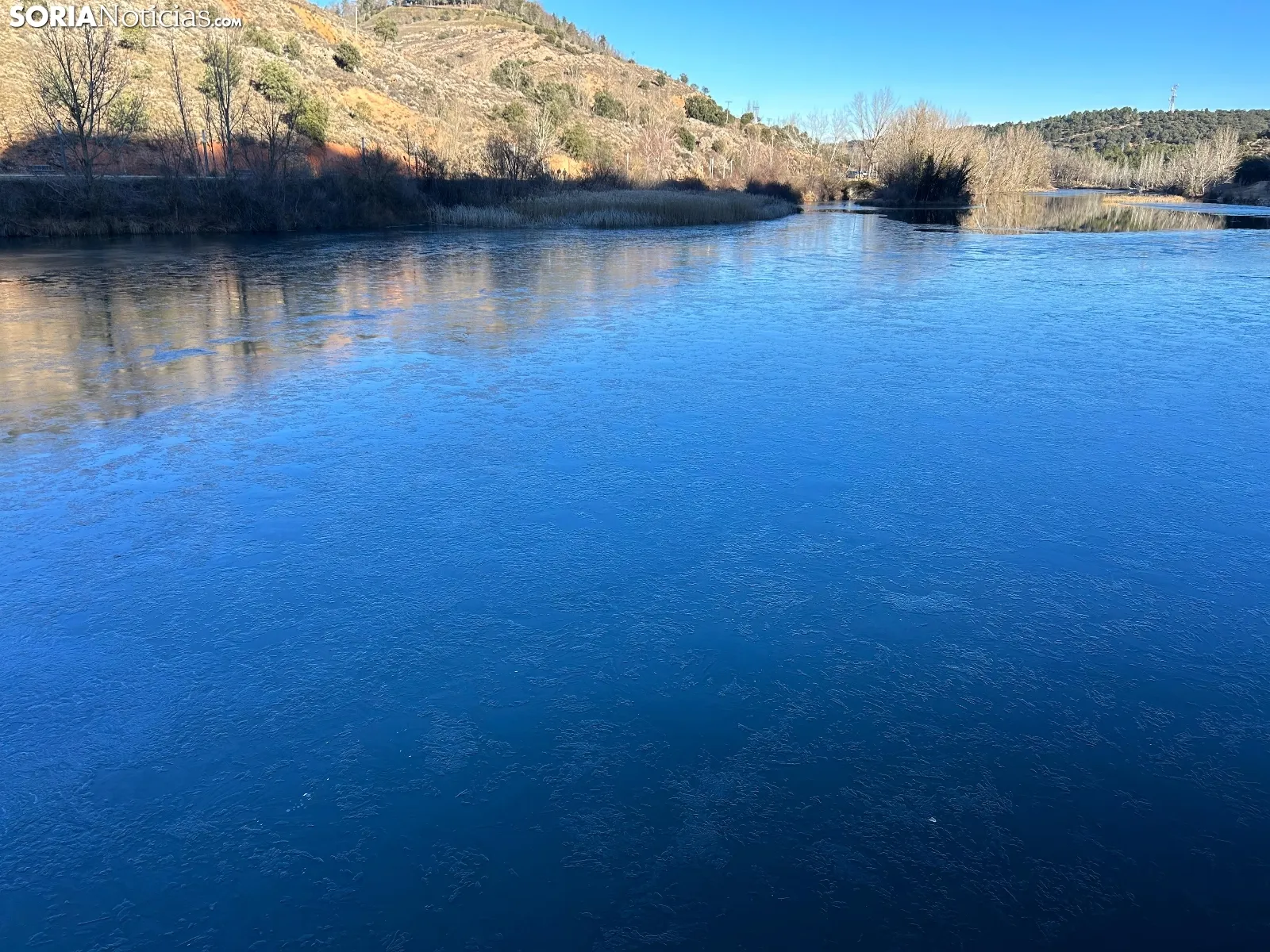 Una imagen del río hoy miércoles. /Pedro Lafuente