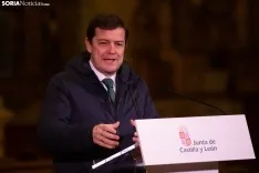 Mañueco presenta la actuación en el claustro y la fachada de la Concatedral de San Pedro