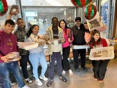 Foto 3 - El CIFP La Merced dona una comida solidaria para el Hogar del Padre &Aacute;ngel