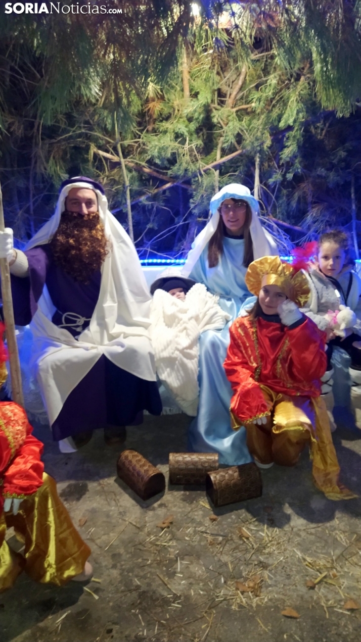 Fotos: Los Reyes Magos visitaron varios lugares de la provincia como Golmayo o la Barriada