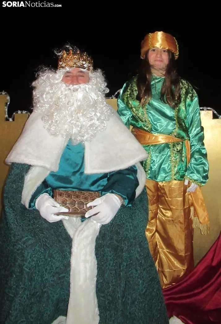 Fotos: Los Reyes Magos visitaron varios lugares de la provincia como Golmayo o la Barriada