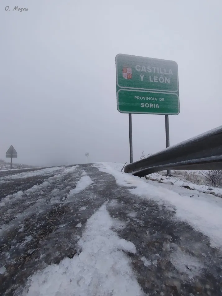 En im&aacute;genes: La nieve llega a algunos pueblos de Soria