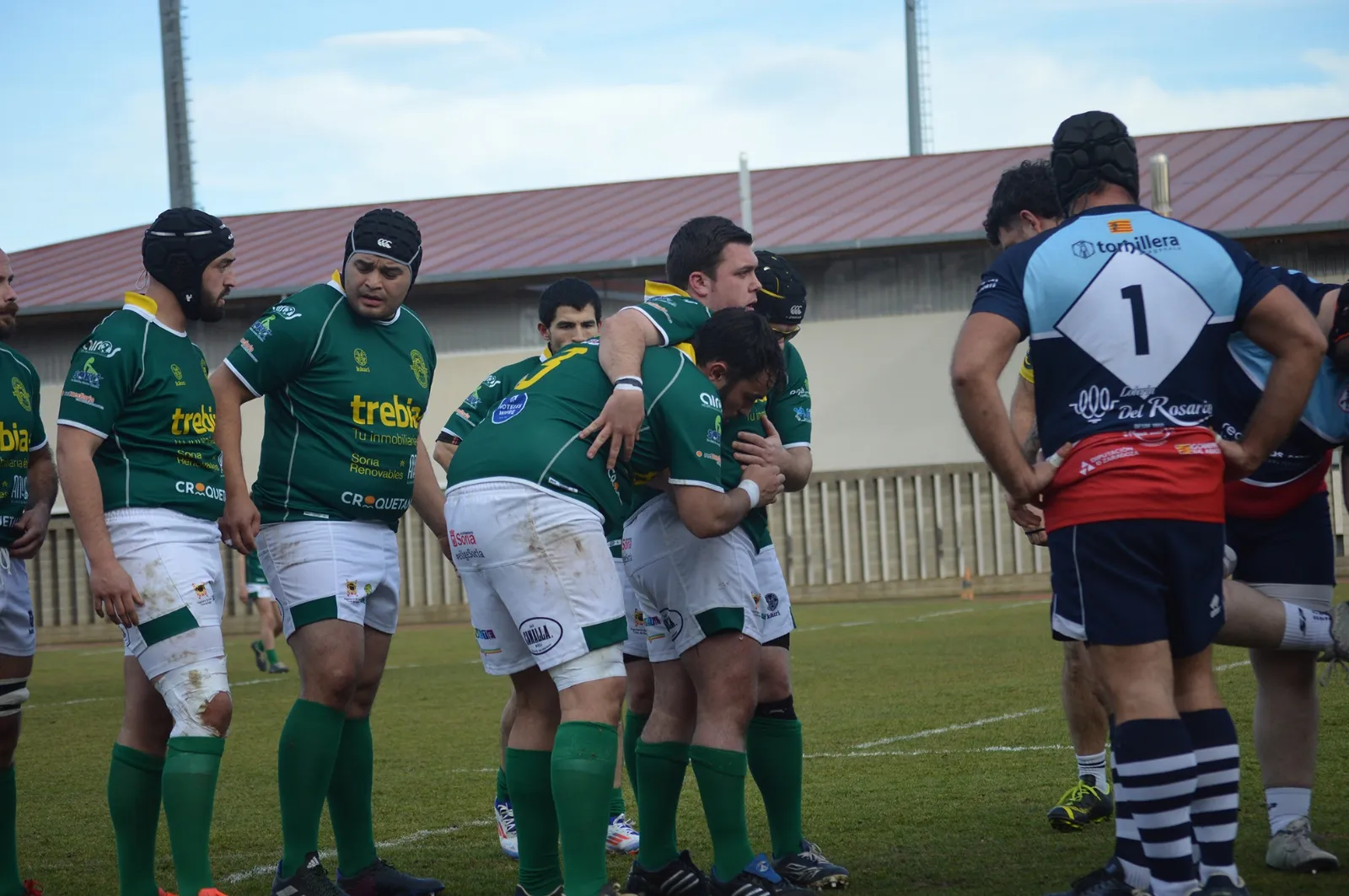 Foto 8 - El Ingenieros, a un ensayo de tumbar al l&iacute;der invicto