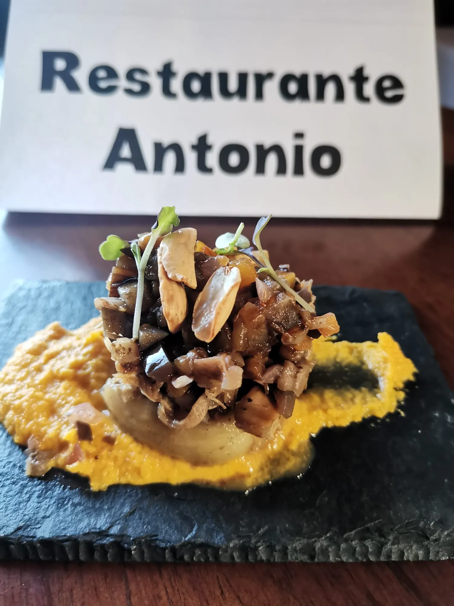 Foto 7 - Con el carnaval, Almaz&aacute;n vuelve a transformarse en un fest&iacute;n medieval con su concurso de pinchos y tapas