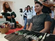Foto 15 - Los focos de la Escuela de Arte de Soria se encienden para una sesi&oacute;n de fotograf&iacute;a que prepara a los estudiantes para la vida laboral