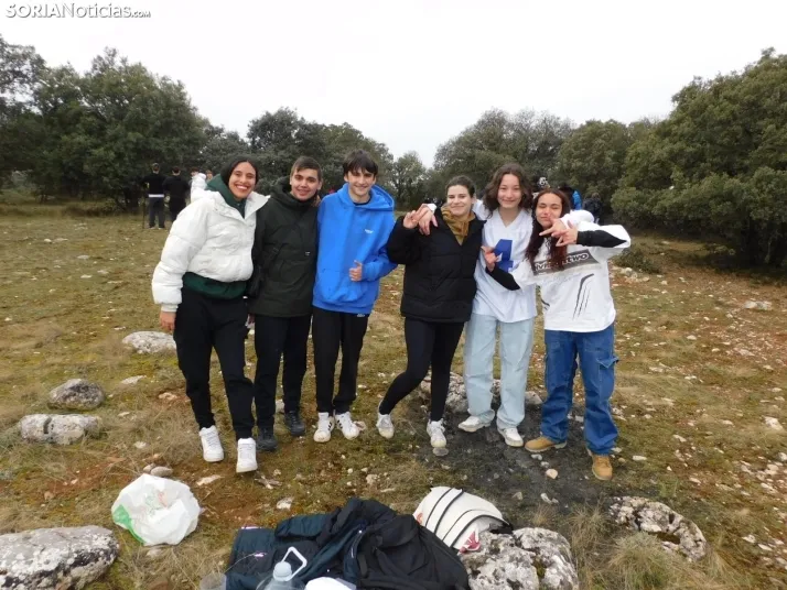 Fotos: Los Royales vuelve a congregar a decenas de j&oacute;venes para celebrar Jueves Lardero