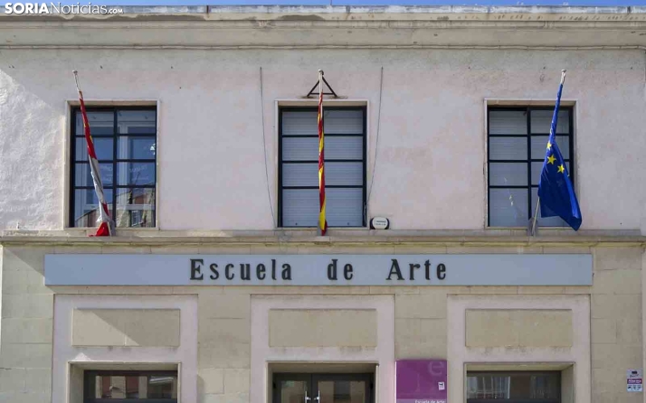 Crear, fotografiar, diseñar, una exposición única en la Escuela de Arte 