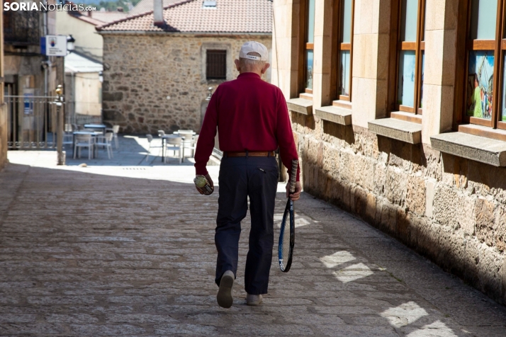 Serrano: Si obligas a la gente a empadronarse donde viven morirán muchos pueblos