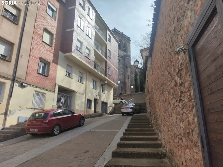 Tramos de escaleras que se mecanizarán en el Calaverón. 
